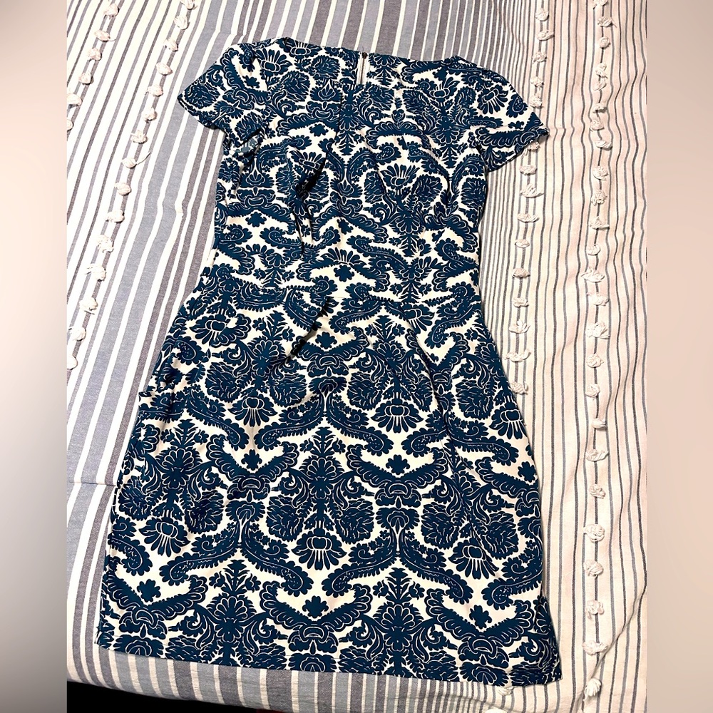 Beautiful dress!